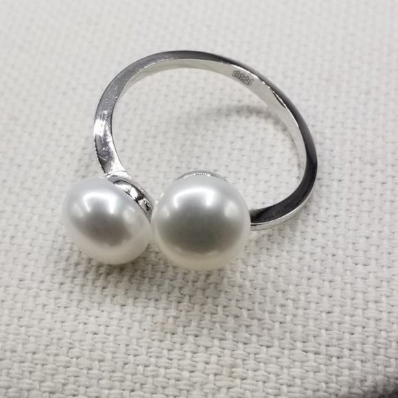 925 Sterling Silver Cultured White Freshwater Pearl Necklace Ring Earring Set - Picture 8 of 10